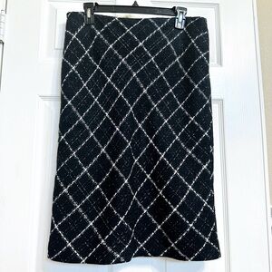 White House Black Market Pencil Skirt Size 10 🖤